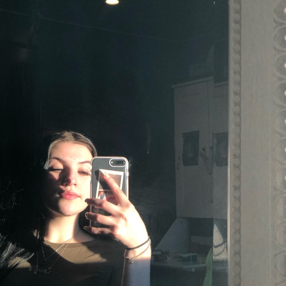 Meet your Posher, Ciera